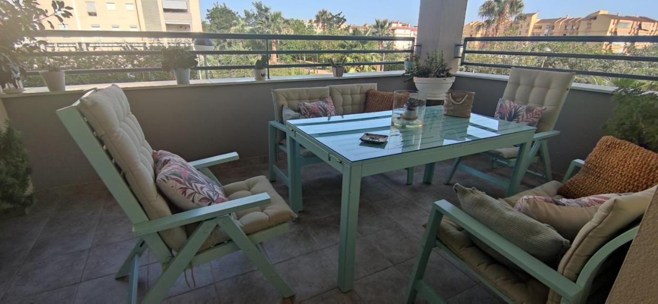 Se Alquila Habitacion Muy Luminosa Con Bano Privado En Apartamento Compartido Rincon de la Victoria Luaran gambar